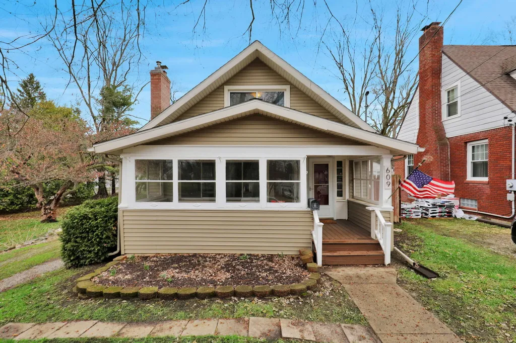 609 S Park Boulevard Lansing City MI 48910