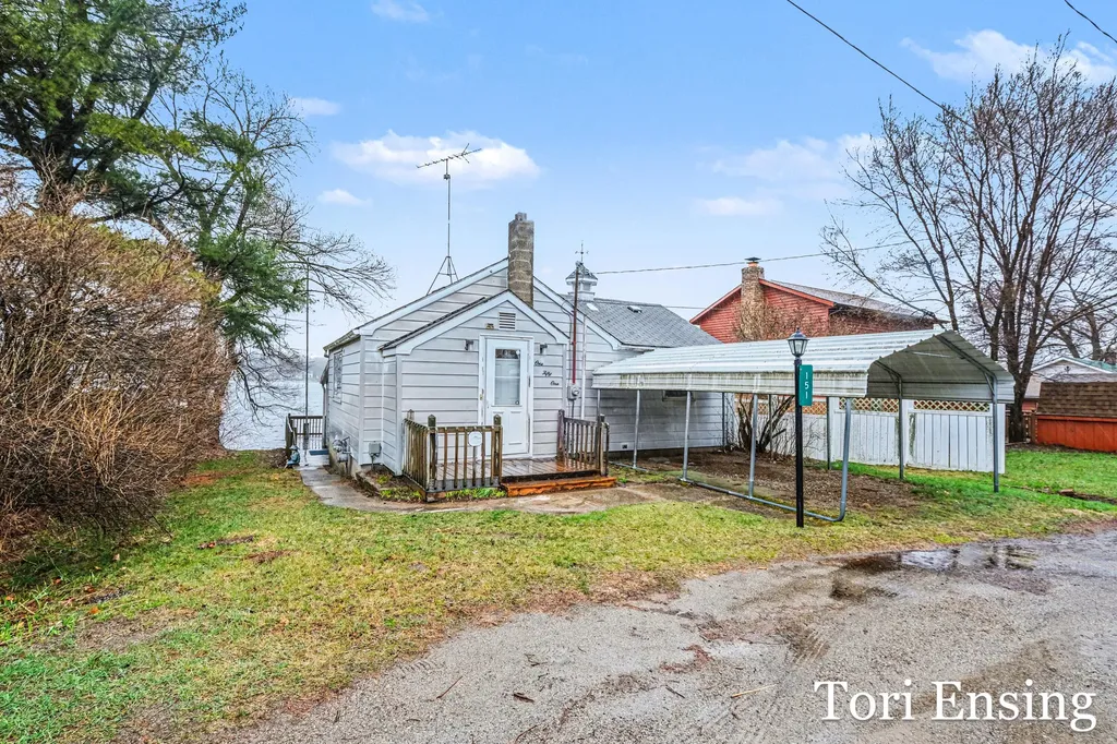 151 S Turk Lake Drive Montcalm Township MI 48838