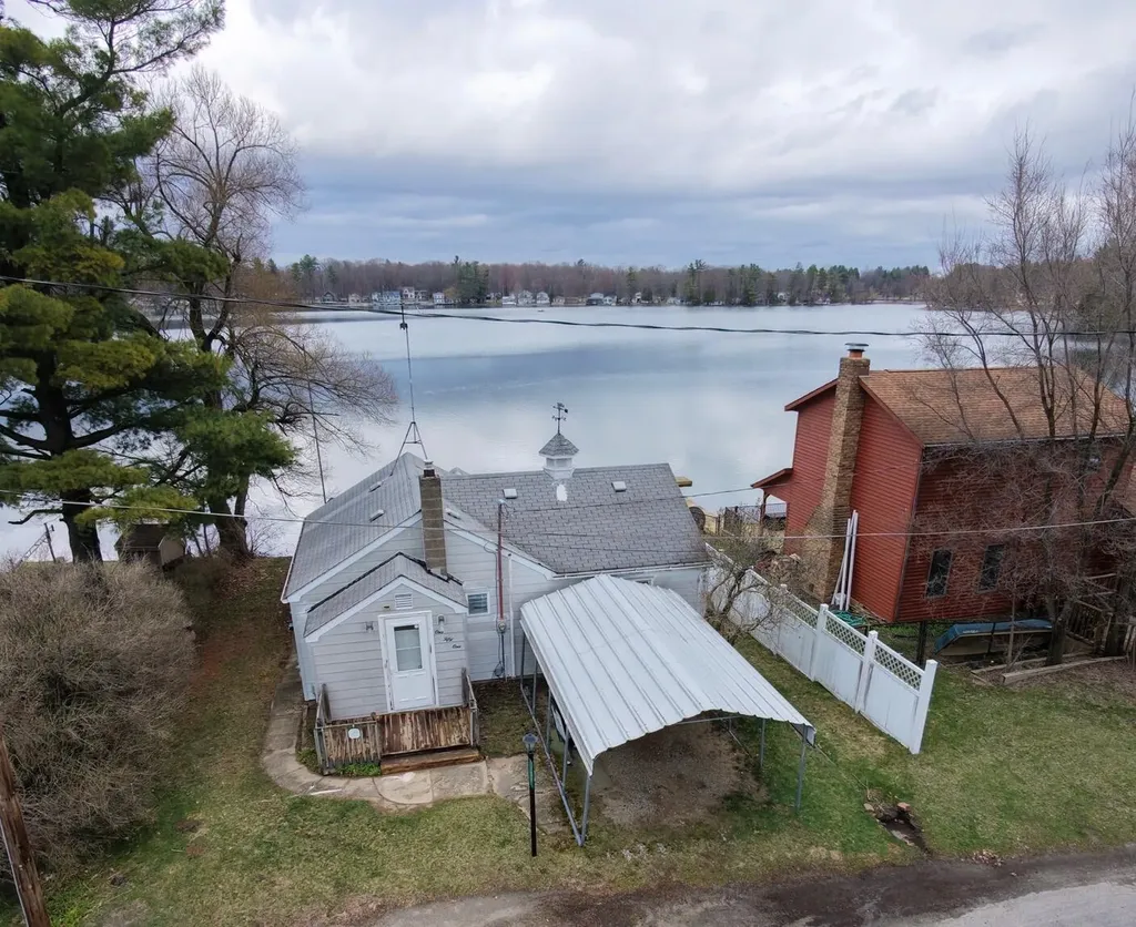 151 S Turk Lake Drive Montcalm Township MI 48838