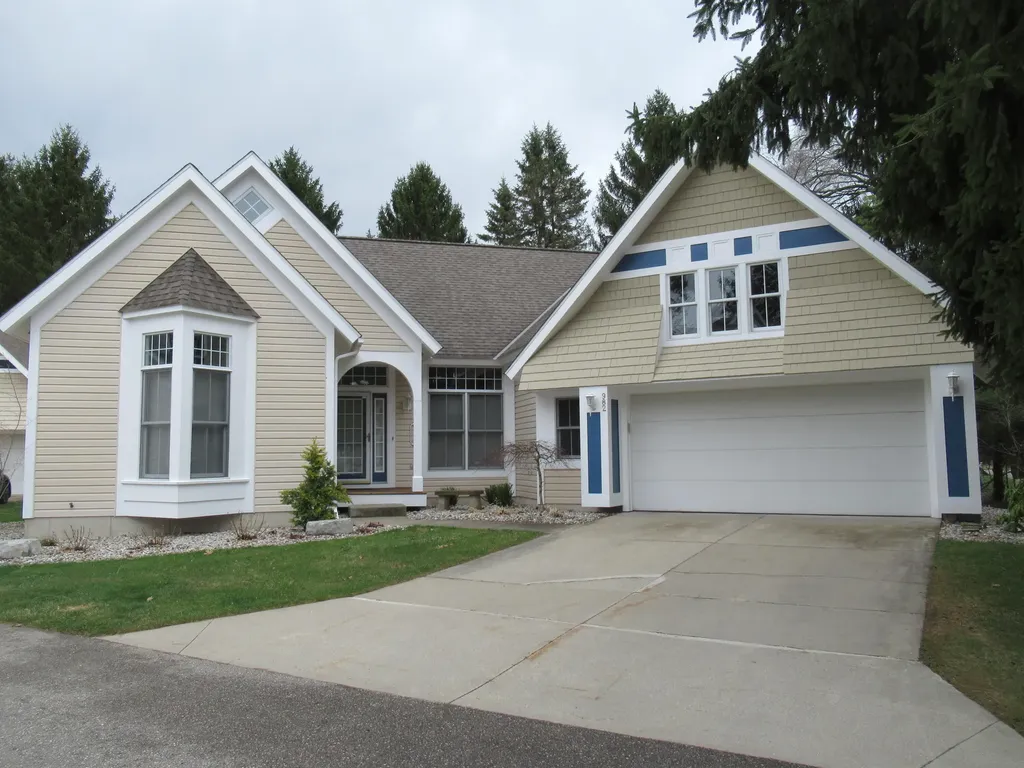 982 Sunflower Court Park Township MI 49424