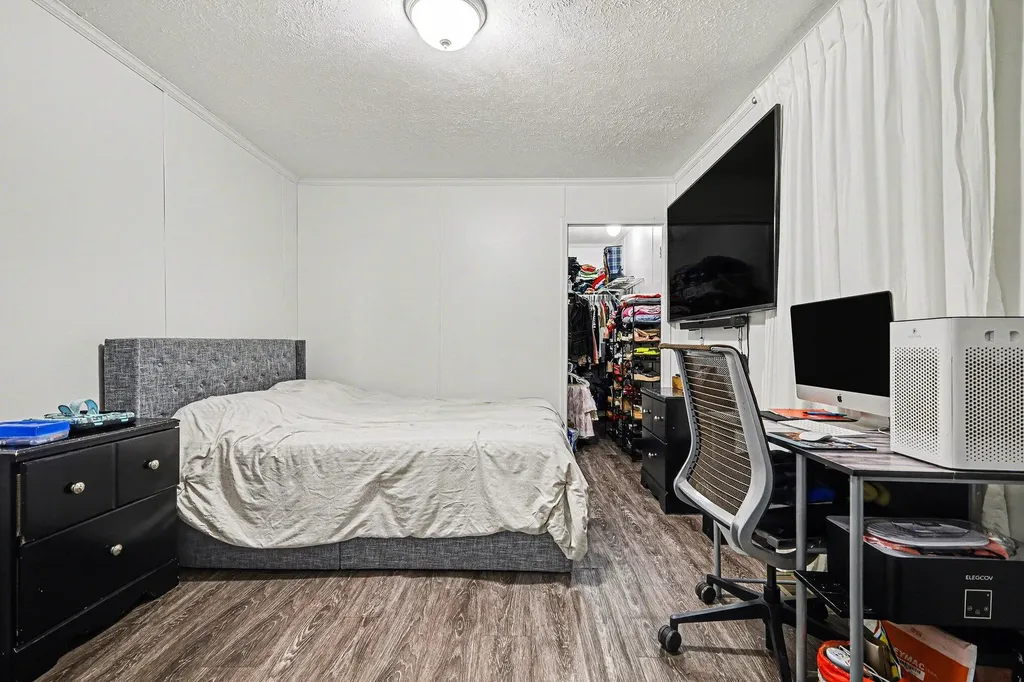 2762 Regina Street SW Wyoming City MI 49519