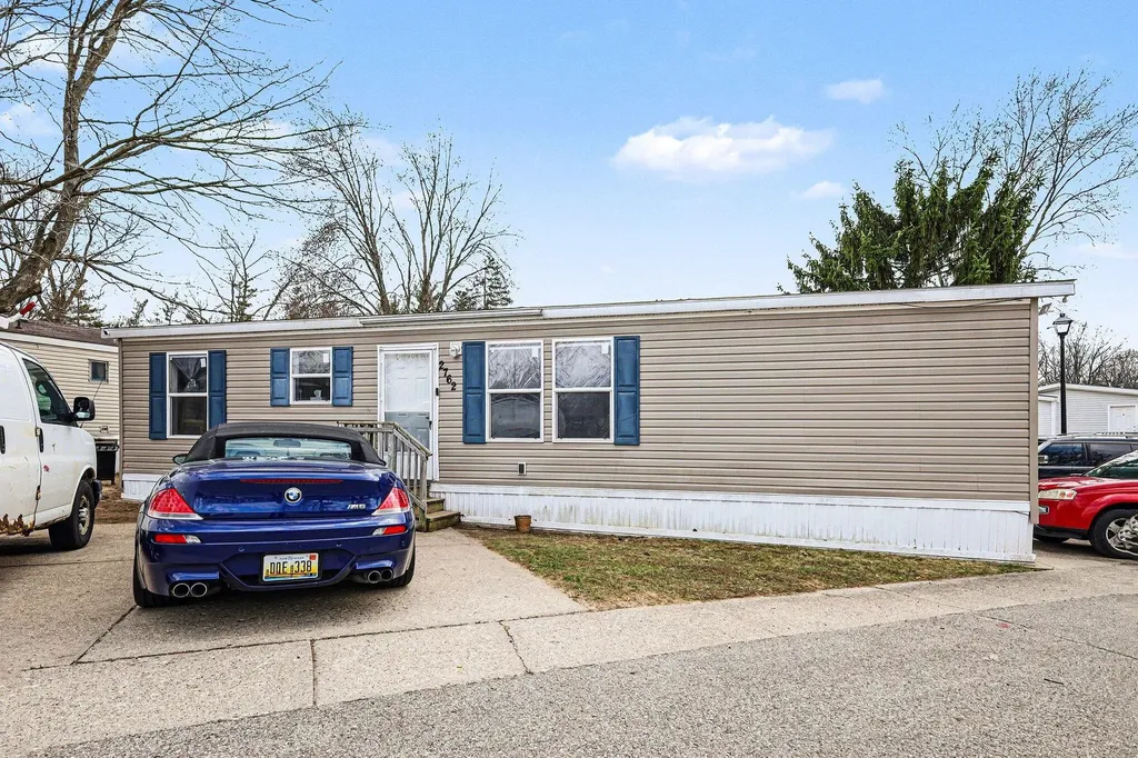 2762 Regina Street SW Wyoming City MI 49519