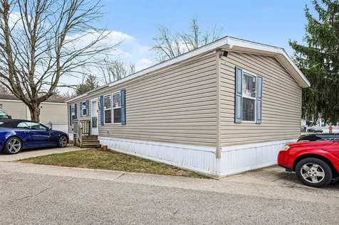 2762 Regina Street SW Wyoming City MI 49519