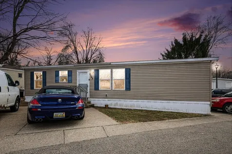 2762 Regina Street SW Wyoming City MI 49519