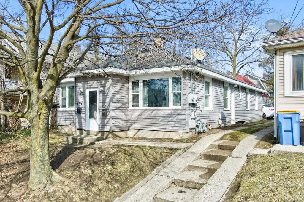 1714 Eastern Avenue SE Grand Rapids City MI 49507
