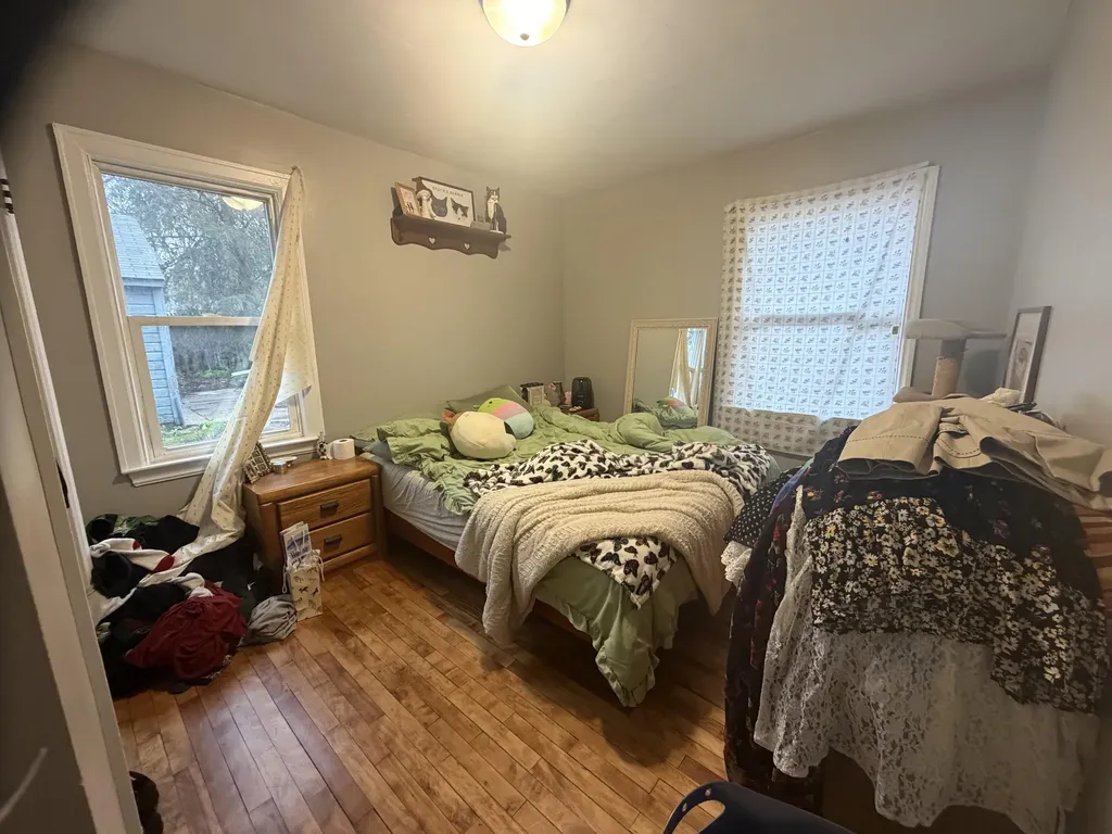 1714 Eastern Avenue SE Grand Rapids City MI 49507