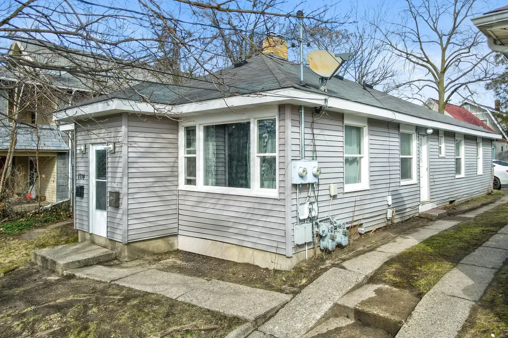 1714 Eastern Avenue SE Grand Rapids City MI 49507