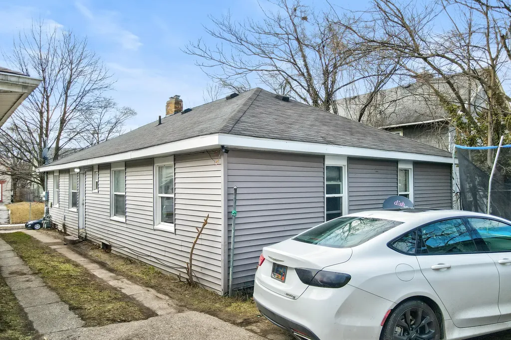 1714 Eastern Avenue SE Grand Rapids City MI 49507