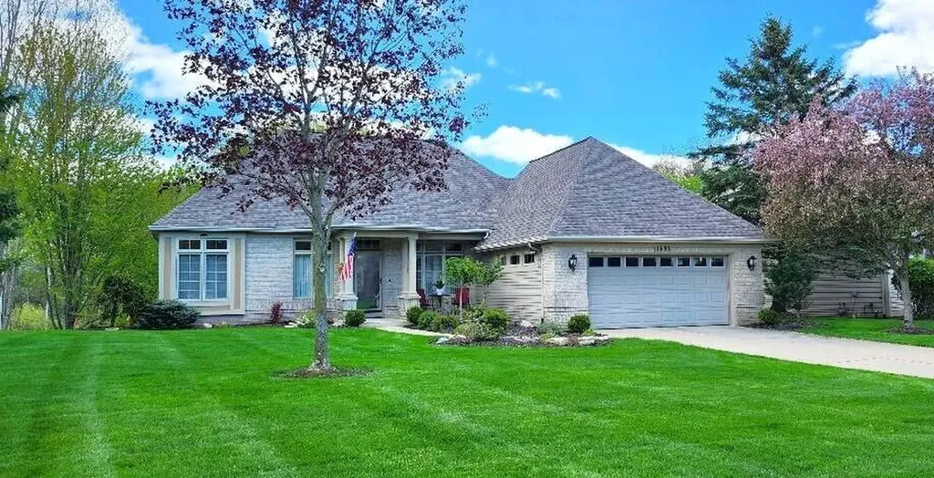 1698 Oakleigh Woods Drive NW Grand Rapids City MI 49504