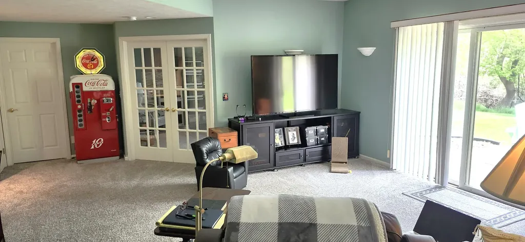 1698 Oakleigh Woods Drive NW Grand Rapids City MI 49504