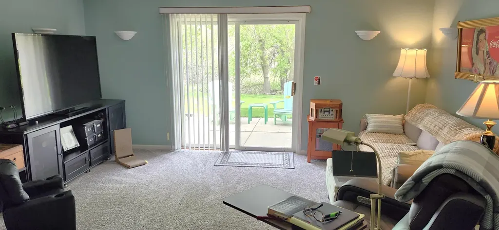 1698 Oakleigh Woods Drive NW Grand Rapids City MI 49504