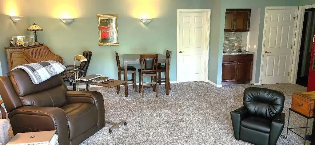 1698 Oakleigh Woods Drive NW Grand Rapids City MI 49504