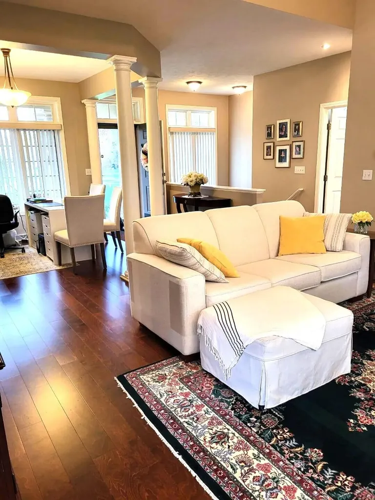 1698 Oakleigh Woods Drive NW Grand Rapids City MI 49504