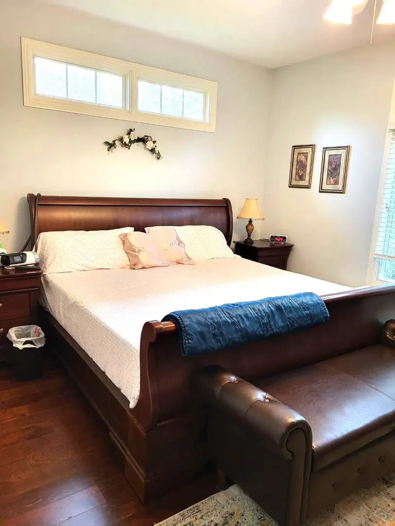 1698 Oakleigh Woods Drive NW Grand Rapids City MI 49504