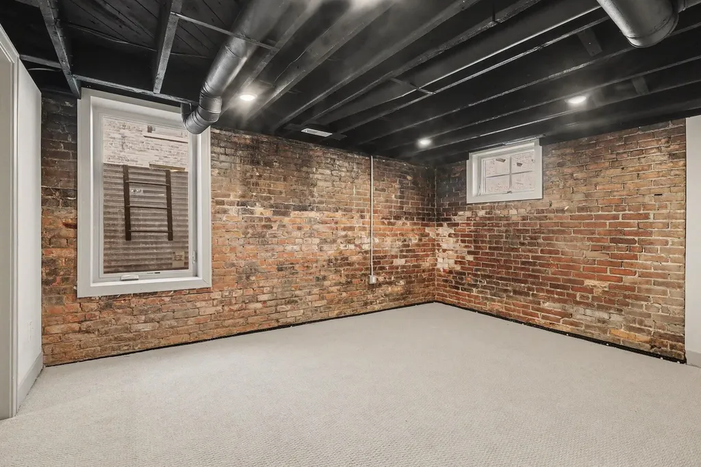 691 W Alexandrine Street Detroit City MI 48201
