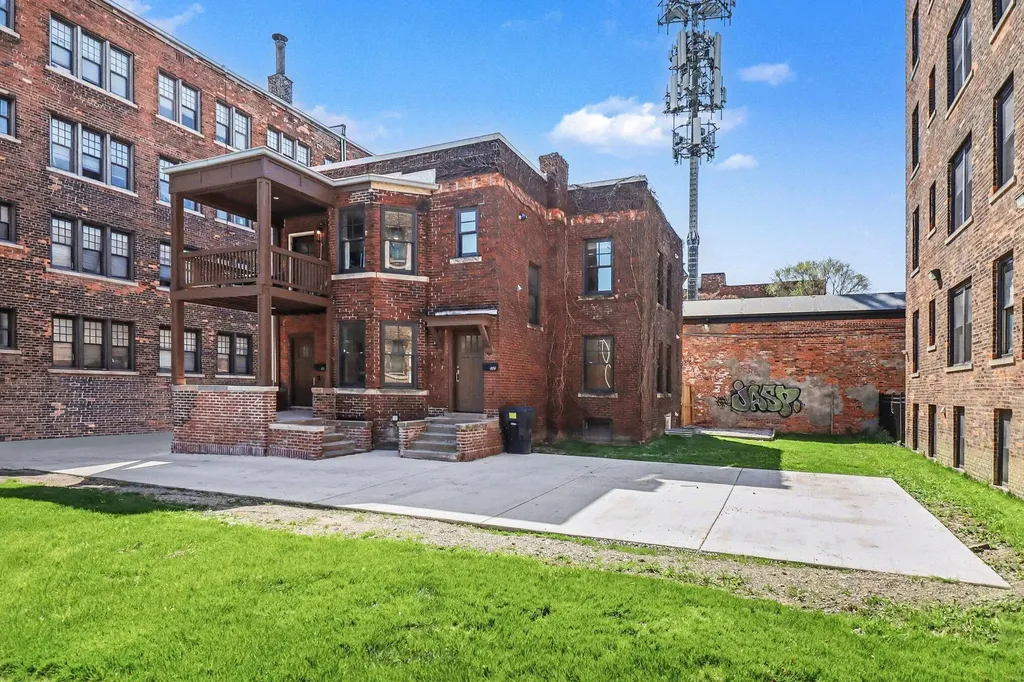 691 W Alexandrine Street Detroit City MI 48201
