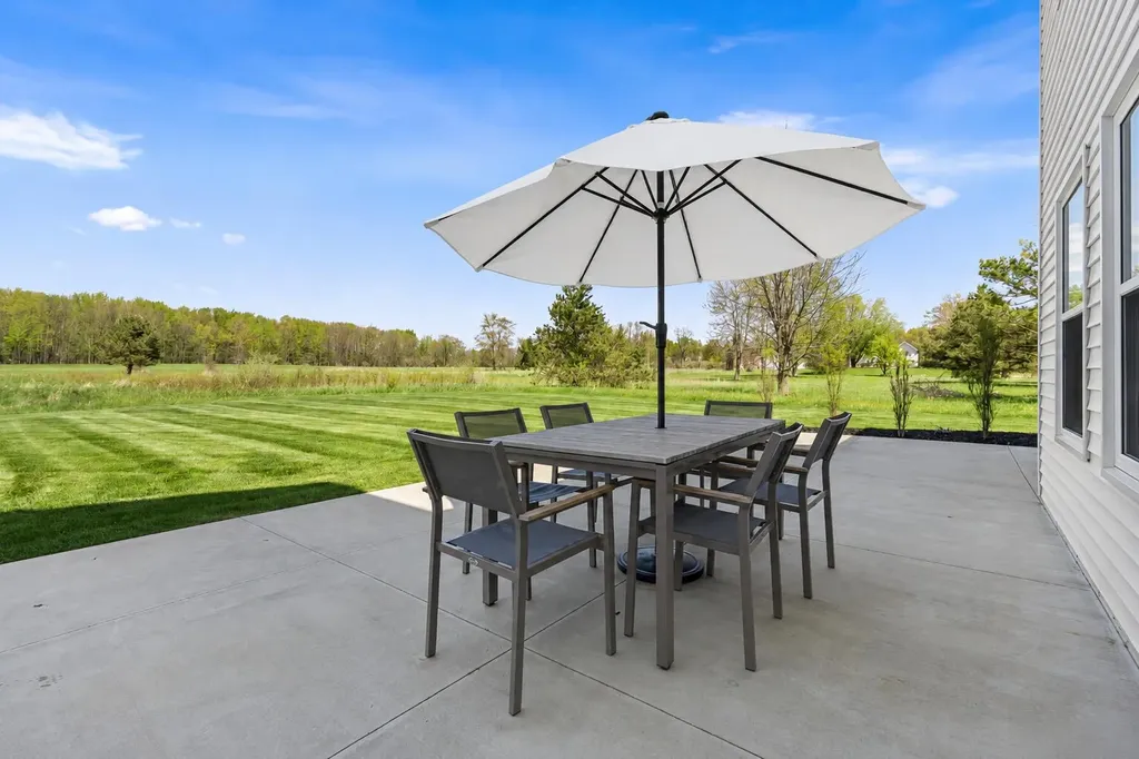 8115 Hanna Lake Avenue SE Gaines Charter Township MI 49316