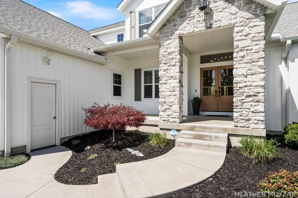8115 Hanna Lake Avenue SE Gaines Charter Township MI 49316