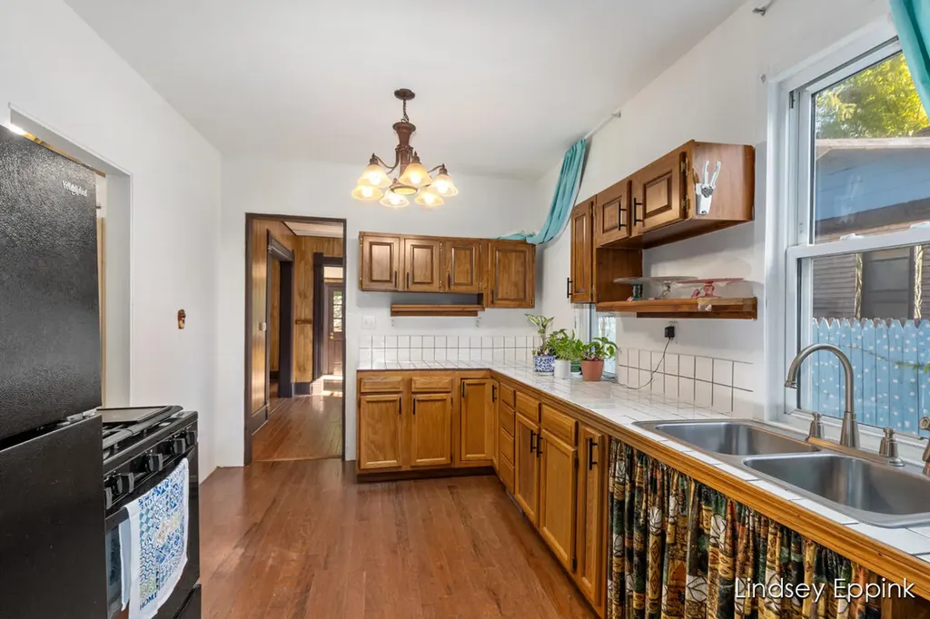 13764 W Avenue E Wakeshma Township MI 49097