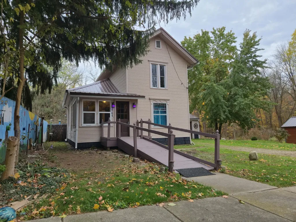 13764 W Avenue E Wakeshma Township MI 49097