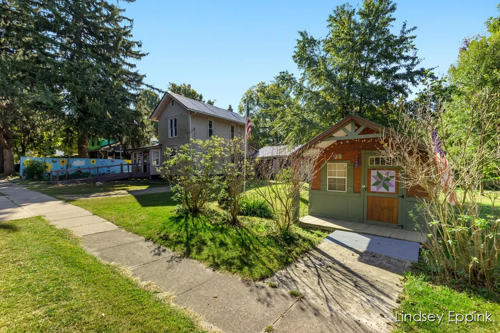 13764 W Avenue E Wakeshma Township MI 49097