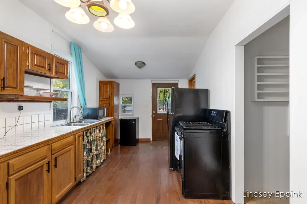 13764 W Avenue E Wakeshma Township MI 49097