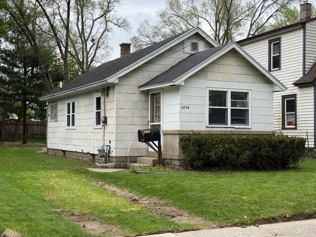 2856 Longstreet Avenue SW Wyoming City MI 49509