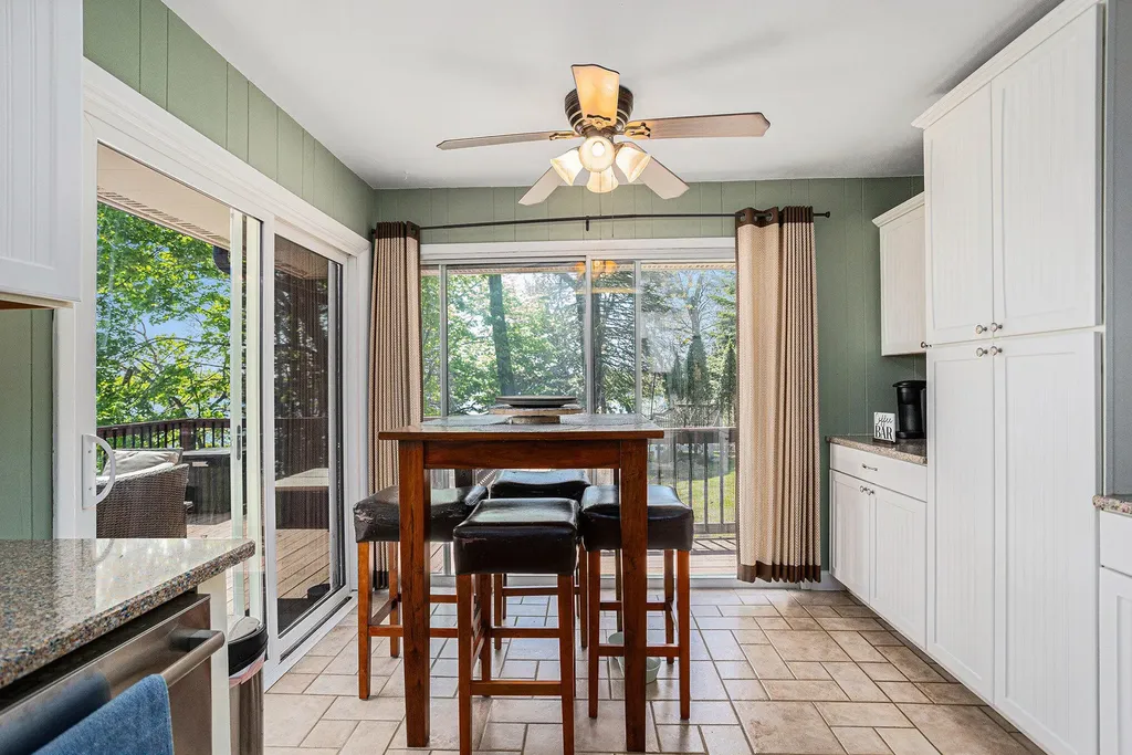 13872 Fineview Bluff Drive Johnstown Township MI 49017