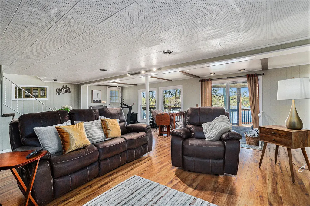 13872 Fineview Bluff Drive Johnstown Township MI 49017