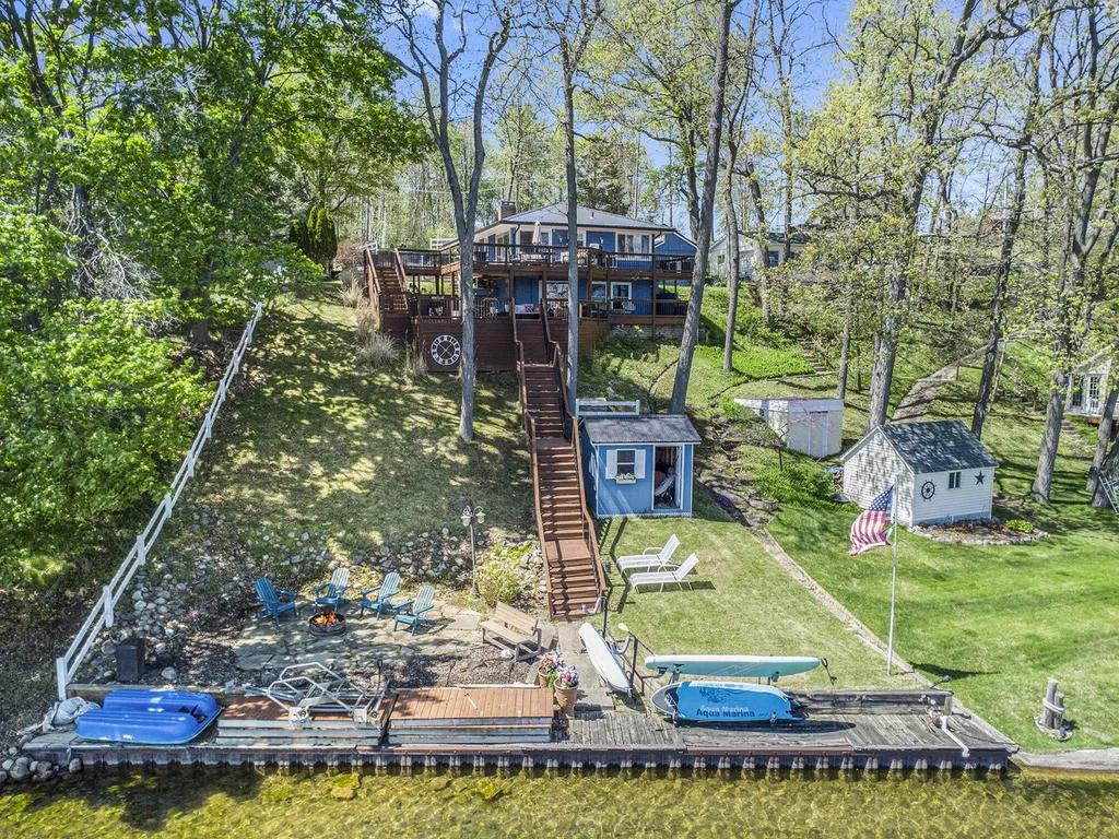 13872 Fineview Bluff Drive Johnstown Township MI 49017