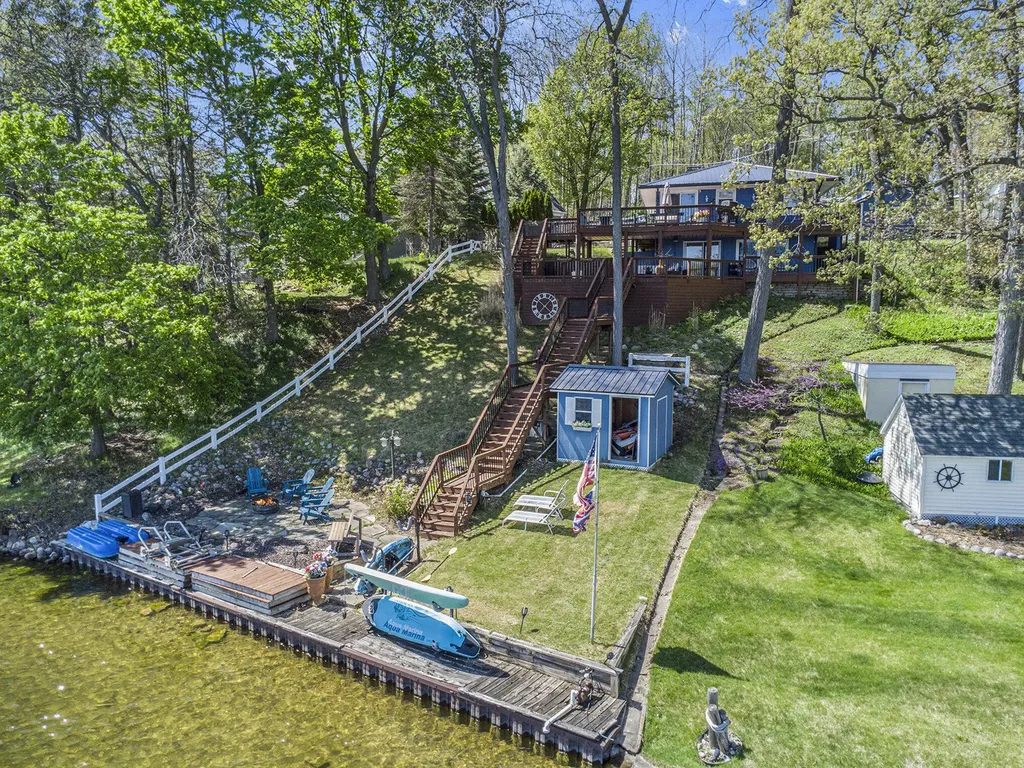 13872 Fineview Bluff Drive Johnstown Township MI 49017