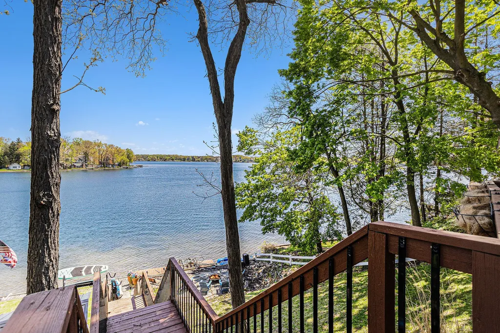 13872 Fineview Bluff Drive Johnstown Township MI 49017