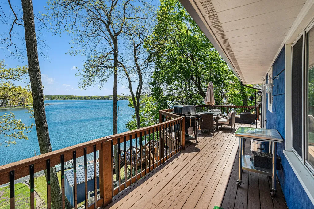 13872 Fineview Bluff Drive Johnstown Township MI 49017
