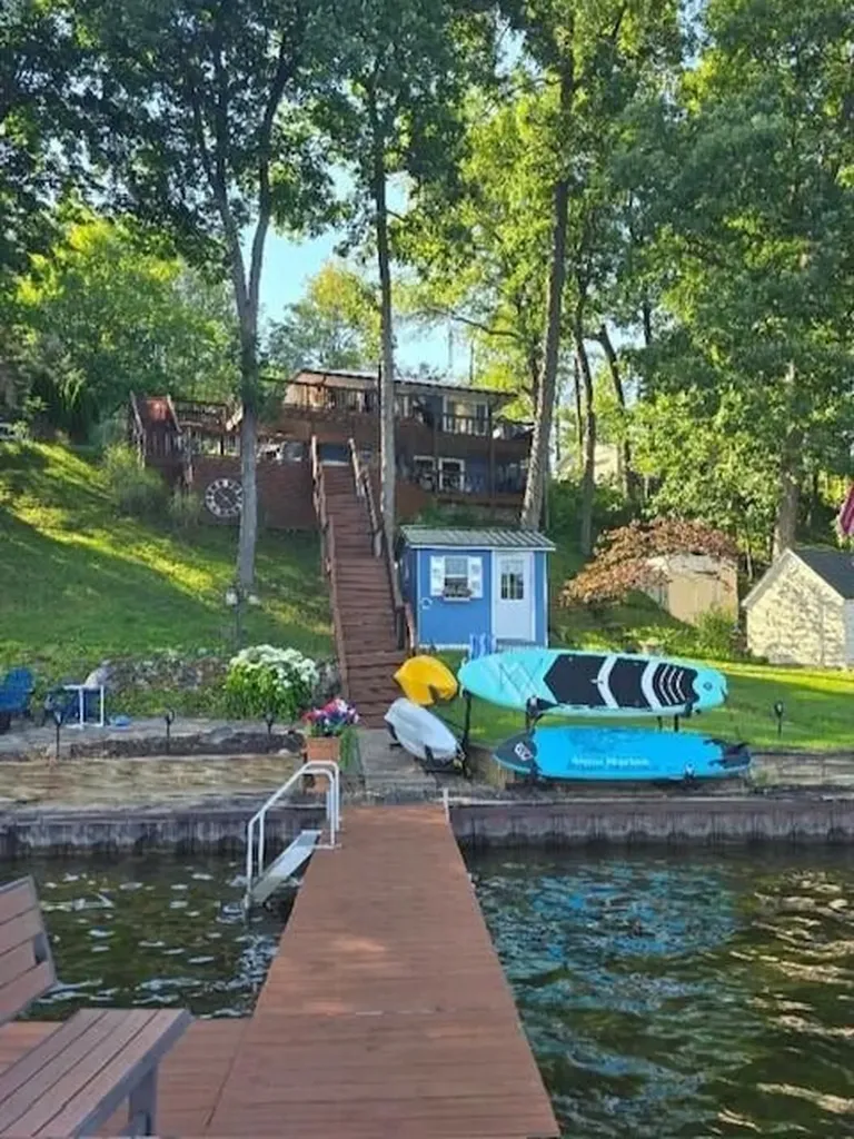 13872 Fineview Bluff Drive Johnstown Township MI 49017