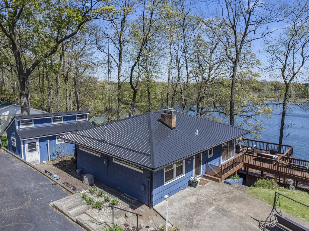 13872 Fineview Bluff Drive Johnstown Township MI 49017