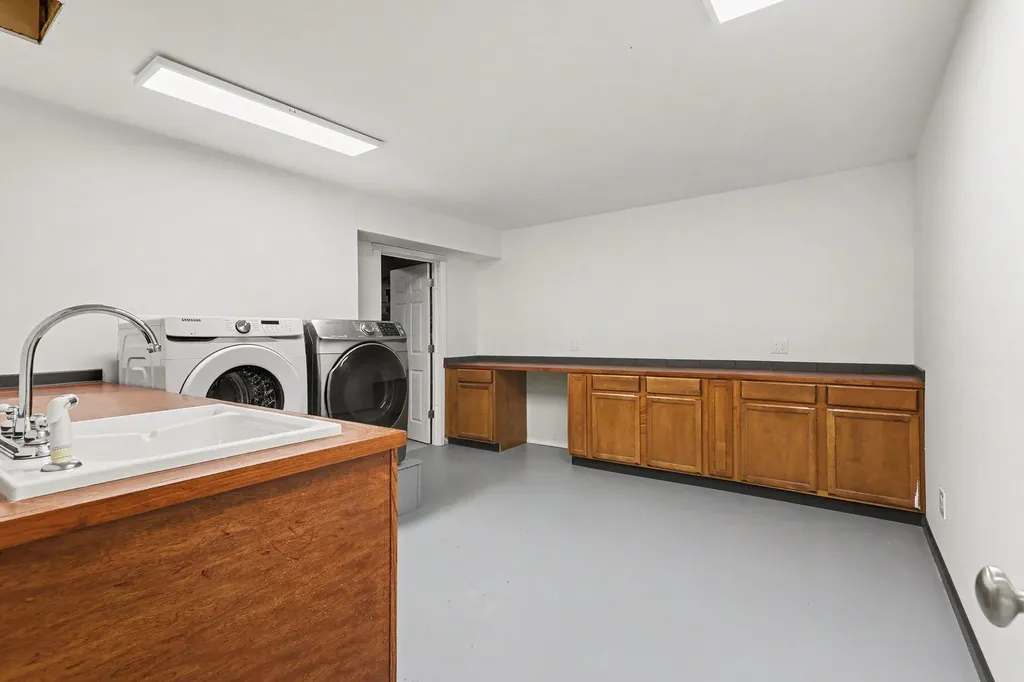 1438 S Satterlee Road Montcalm Township MI 49326