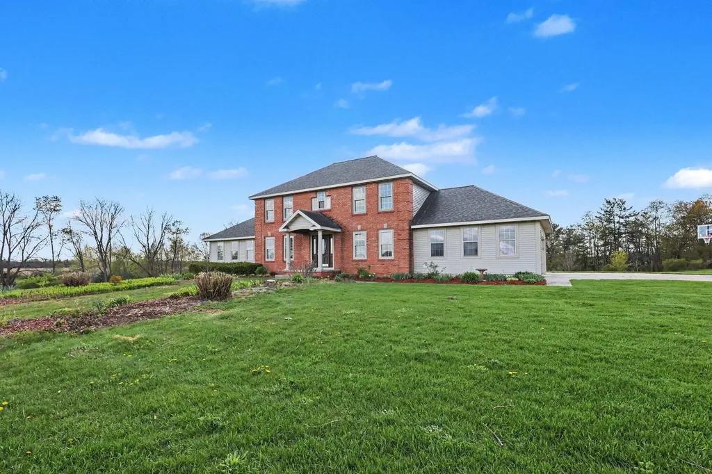 1438 S Satterlee Road Montcalm Township MI 49326