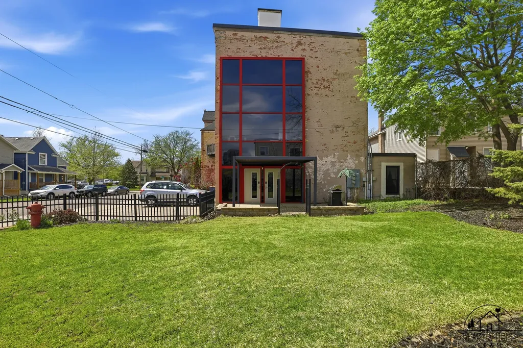 40 Lexington Avenue NW Grand Rapids City MI 49504