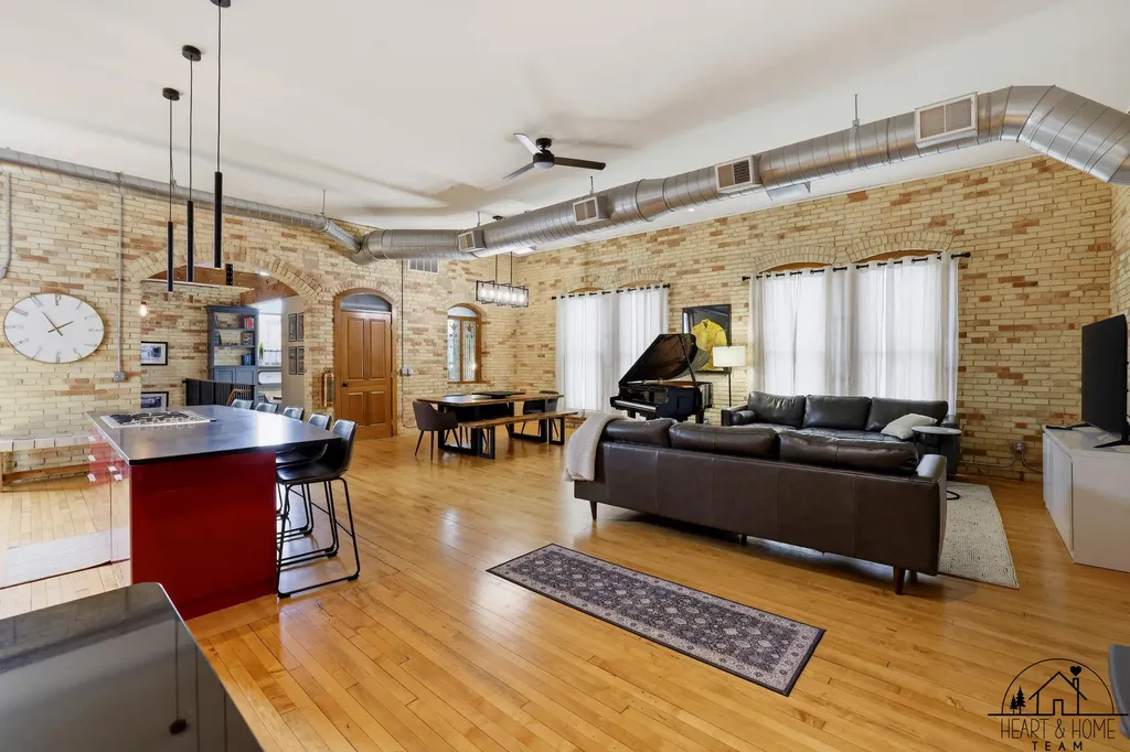 40 Lexington Avenue NW Grand Rapids City MI 49504
