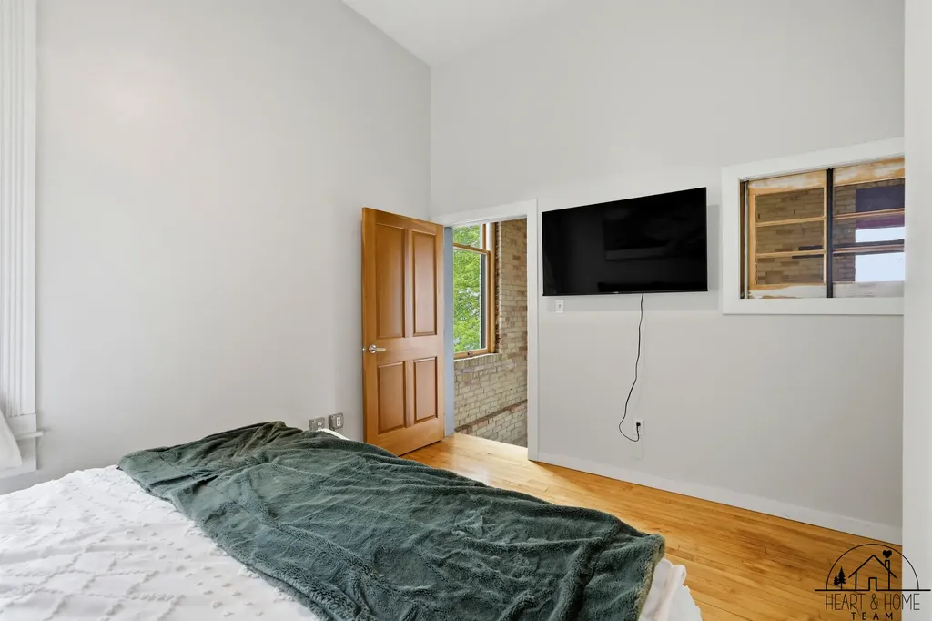 40 Lexington Avenue NW Grand Rapids City MI 49504