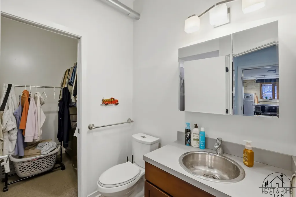 40 Lexington Avenue NW Grand Rapids City MI 49504