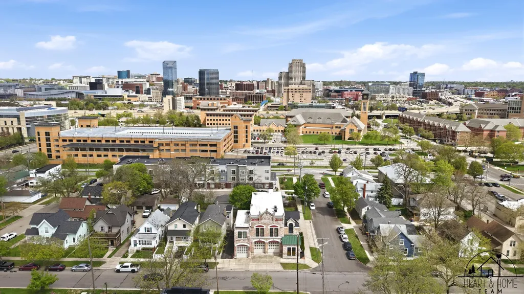 40 Lexington Avenue NW Grand Rapids City MI 49504