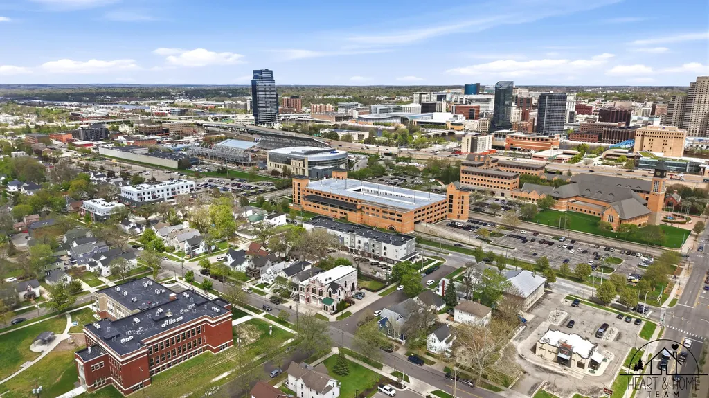 40 Lexington Avenue NW Grand Rapids City MI 49504