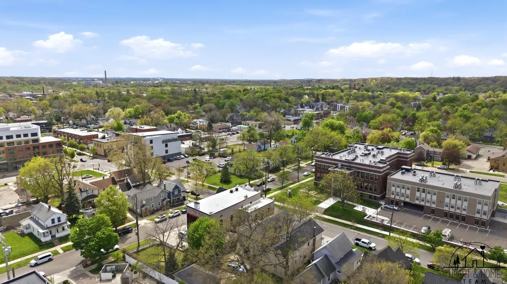 40 Lexington Avenue NW Grand Rapids City MI 49504
