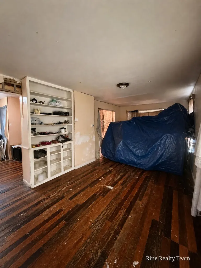 47 Frisbie Avenue Battle Creek City MI 49037