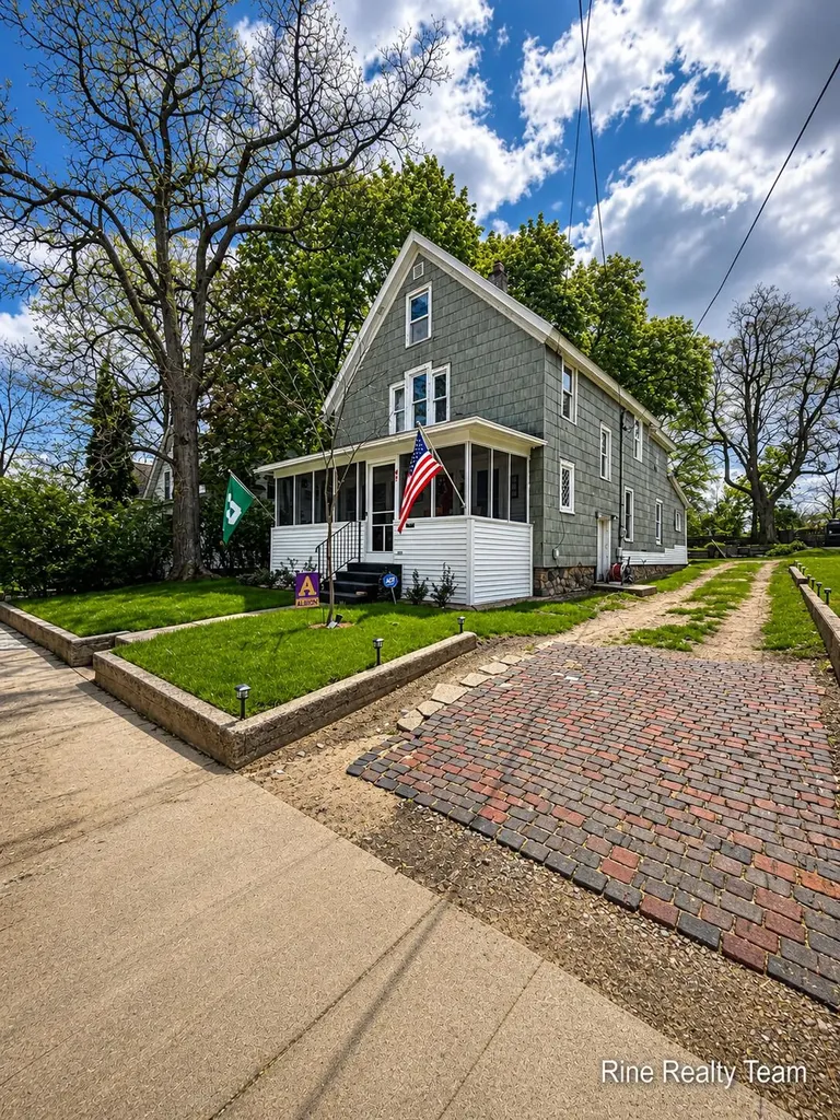47 Frisbie Avenue Battle Creek City MI 49037
