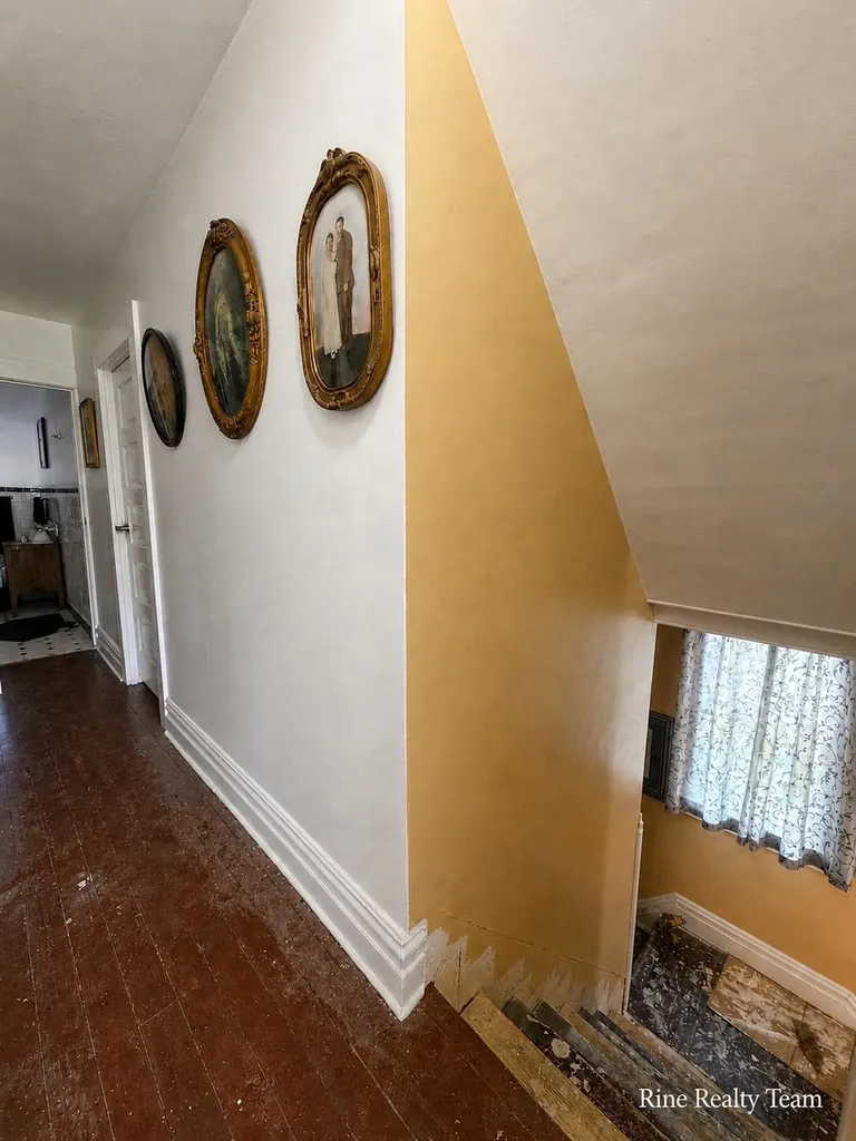 47 Frisbie Avenue Battle Creek City MI 49037