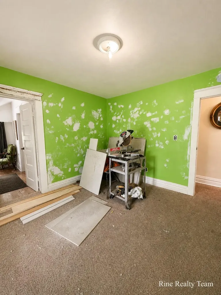47 Frisbie Avenue Battle Creek City MI 49037