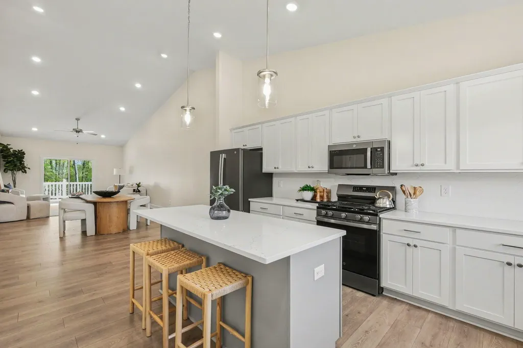 2845 W Cobblestone Court SE Kentwood City MI 49512