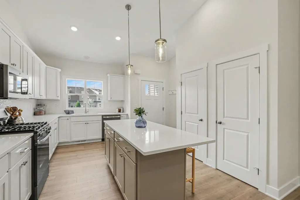 2845 W Cobblestone Court SE Kentwood City MI 49512